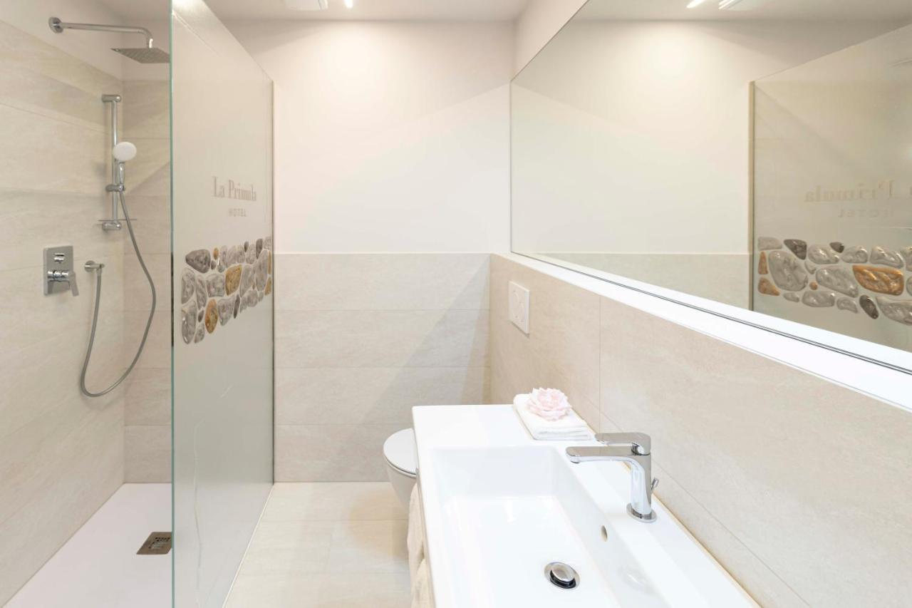 Hotel La Primula San Quirino Екстериор снимка